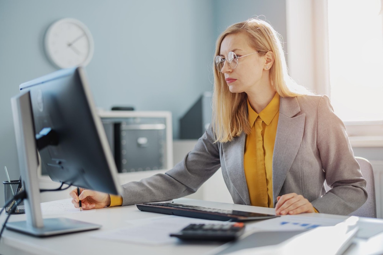 Platformy przetargowe w Polsce – jak efektywnie korzystać z systemu przetargów publicznych?